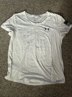 Under Armour White Tee with Black American Flag Sleeve Graphic